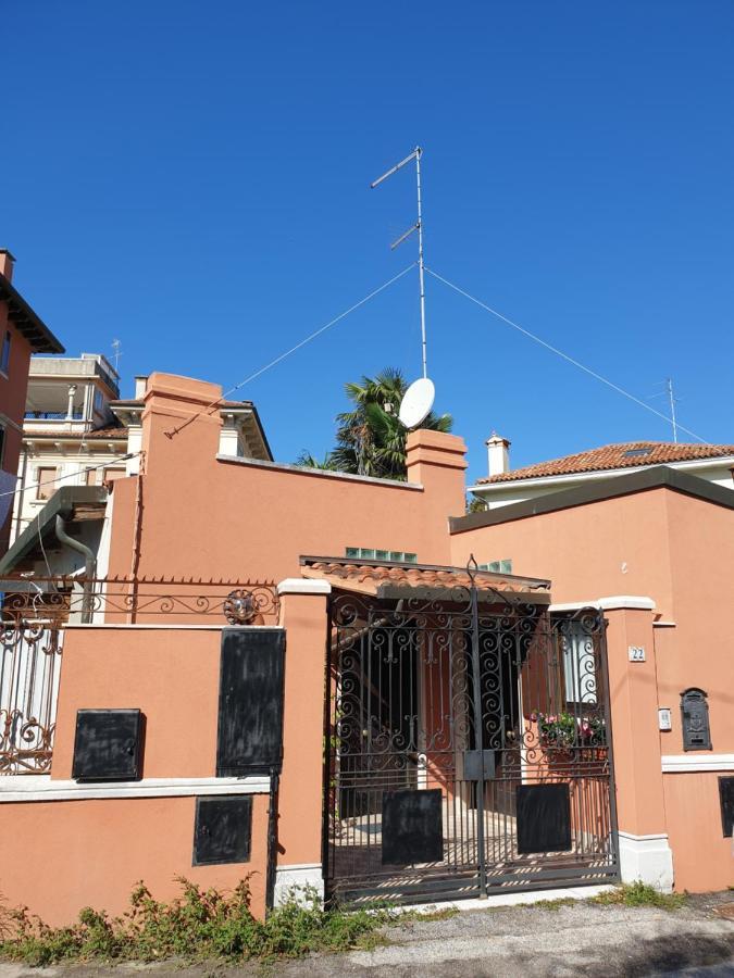 Cottage Al Mare Martina البندقية-ليدو المظهر الخارجي الصورة